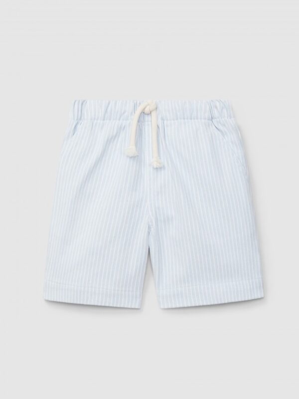 Calções pull-up tecido denim de riscas com três bolsos