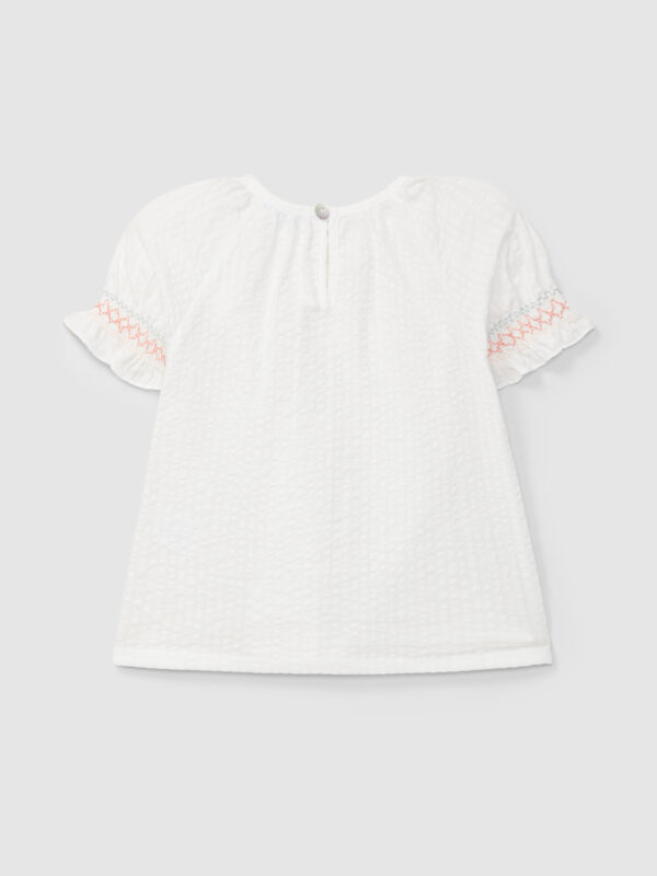 Blusa seersucker com detalhe de smocks - Image 2
