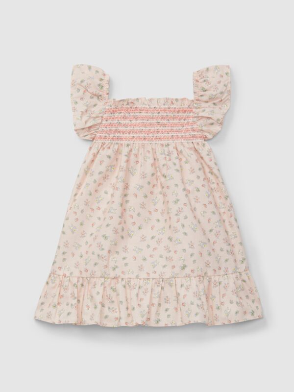 Vestido estampado floral com smocks