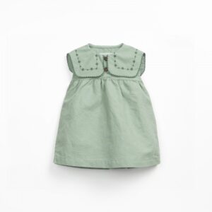 Vestido de tecido com gola