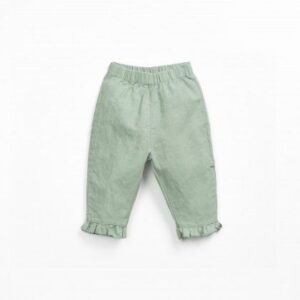 Calça com pormenor de folho