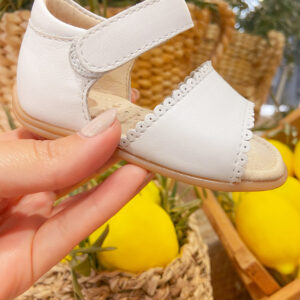 Sandálias de bebé pele branca Mania do Pé