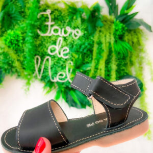 Sandálias pele azul marinho Mania do Pé