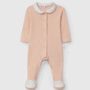 Babygrow em malha canelada com gola redonda estampada