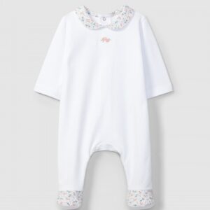 Babygrow bordado no peito e detalhes em tecido estampado