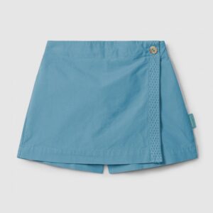 Saia-calção em sarja com detalhe de fita decorativa