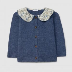 Casaco tricotado com gola estampada